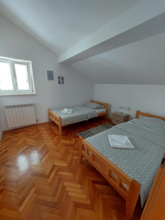 Apartman Kovac Appartamento Trebinje Esterno foto